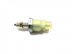 Датчик стоп-сигналу (жабка) Chery Tiggo/Eastar KLM AutoParts. Артикул: T11-3720050